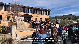 TV Locale Corse - Attentat contre la mairie d'AFA - un rassemblement de soutien a été organisé